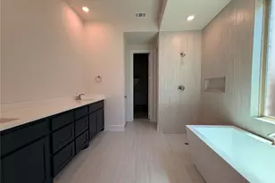 924 Alberta Spruce Rd, Fort Worth, TX 76247 - Photo 6