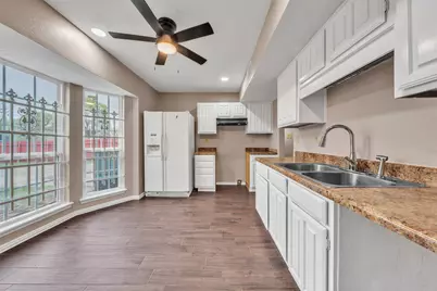 8905 La Prada Drive, Dallas, TX 75228 - Photo 18
