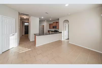 643 Alexander Street, Grand Prairie, TX 75051 - Photo 12