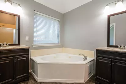 5720 Colorado Court, Haltom City, TX 76137 - Photo 16