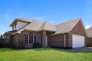 5720 Colorado Ct, Haltom City, TX 76137 - Photo 2