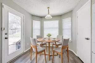 6431 St Leonard Dr, Arlington, TX 76001 - Photo 20