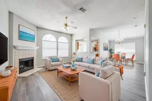 6431 St Leonard Dr, Arlington, TX 76001 - Photo 4