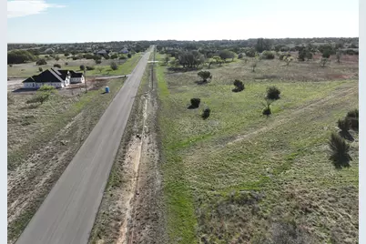 172 Gilmore Court, Lipan, TX 76462 - Photo 6