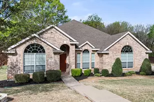 121 Wooded Creek Dr, Red Oak, TX 75154 - Photo 1