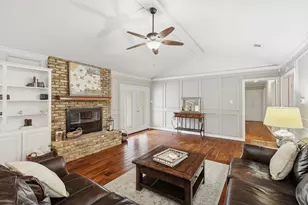 1000 Bert Dr, Arlington, TX 76012 - Photo 2