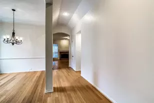 2120 Brentcove Dr, Grapevine, TX 76051 - Photo 6