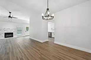 8016 Adcock Ct, Fort Worth, TX 76137 - Photo 8