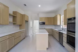 2916 Forestwood Dr, Arlington, TX 76006 - Photo 12