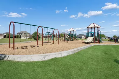 9220 Bronze Meadow Drive, Fort Worth, TX 76131 - Photo 32