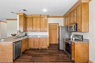 215 N 2nd St, Princeton, TX 75407 - Photo 18