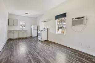 735 W 10th St, Dallas, TX 75208 - Photo 4