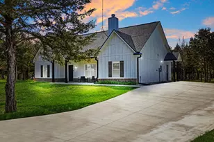 865 Co Rd 4519, Wolfe City, TX 75496 - Photo 2