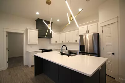 941 Tesslynn Avenue, Godley, TX 76044 - Photo 2