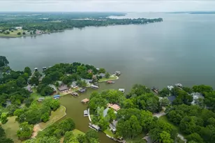 325 Beachside Dr, Trinidad, TX 75163 - Photo 4