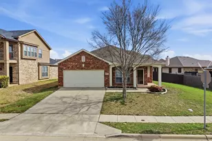 10986 Hawks Landing Rd, Fort Worth, TX 76052 - Photo 6