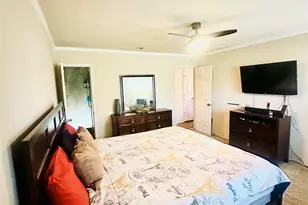 2018 Cedarwood Dr, Lancaster, TX 75134 - Photo 10