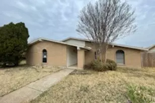 821 Stone Trail Dr, Plano, TX 75023 - Photo 2