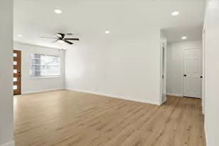 2101 Dayton St, Haltom City, TX 76117 - Photo 8