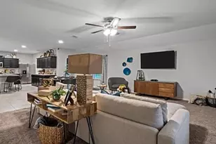 829 Loomis Trl, Justin, TX 76247 - Photo 12