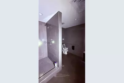 1203 S Railroad Street, Lewisville, TX 75057 - Photo 10