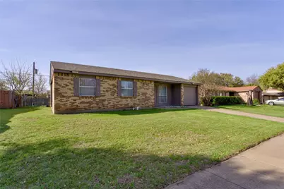 4712 Meadow Trail Drive, Dallas, TX 75236 - Photo 2