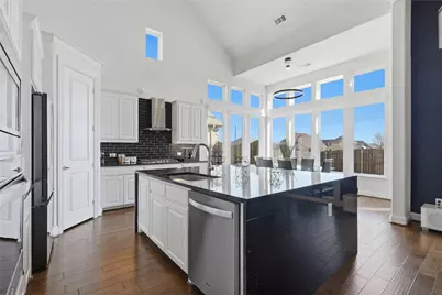 7548 Ridge Lane, Grand Prairie, TX 75054 - Photo 10