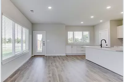 4240 Clovis Court, Midlothian, TX 76065 - Photo 4