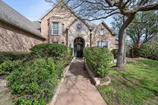 2703 Katherine Ct, Dalworthington Gardens, TX 76016 - Photo 2