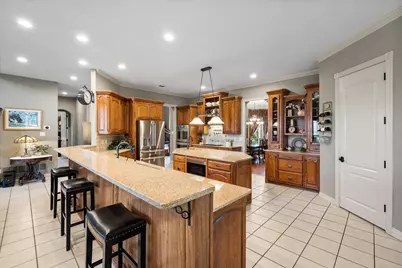 2703 Katherine Court, Dalworthington Gardens, TX 76016 - Photo 8