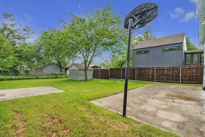 2720 College Avenue, Fort Worth, TX 76110 - Photo 14