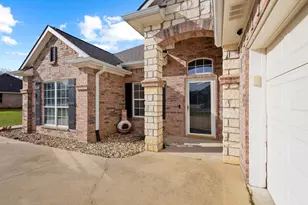 108 Ashlyn Ct, Whitesboro, TX 76273 - Photo 2