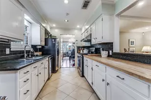 9936 Windlake Cir, Dallas, TX 75238 - Photo 8