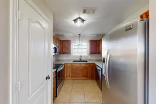 121 Sunset Ln, Whitewright, TX 75491 - Photo 10