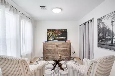 214 S Thrash Street, Granbury, TX 76048 - Photo 10