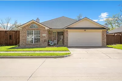 735 Rachel Street, Grand Prairie, TX 75052 - Photo 1