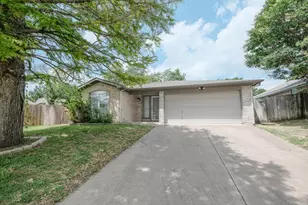 10216 Lone Eagle Ct, Fort Worth, TX 76108 - Photo 2