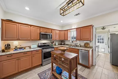 728 N Winnetka Avenue, Dallas, TX 75208 - Photo 12