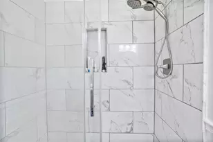 512 Oak Ridge Ct, Crowley, TX 76036 - Photo 18