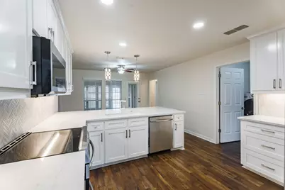 9006 N Longwood Drive, Granbury, TX 76049 - Photo 10