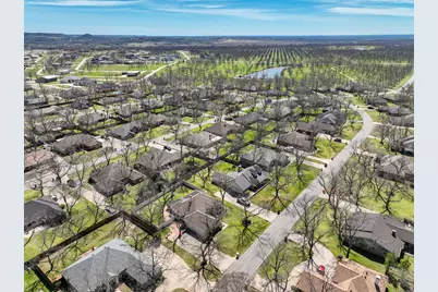 9006 N Longwood Drive, Granbury, TX 76049 - Photo 38