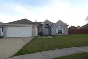 804 Sansome Dr, Arlington, TX 76018 - Photo 2