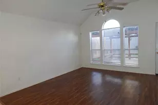 804 Sansome Dr, Arlington, TX 76018 - Photo 4