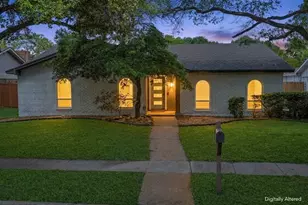 8617 Baumgarten Dr, Dallas, TX 75228 - Photo 34