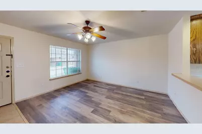 2331 N Elm Street #2, Denton, TX 76201 - Photo 6