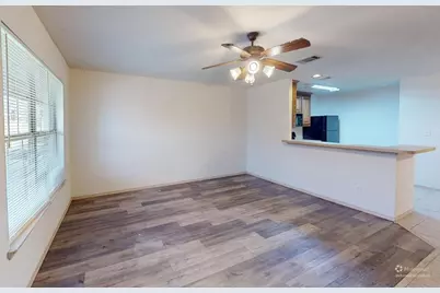 2331 N Elm Street #2, Denton, TX 76201 - Photo 8