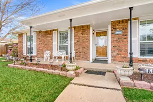 1813 Dodge Trail, Grand Prairie, TX 75052 - Photo 2