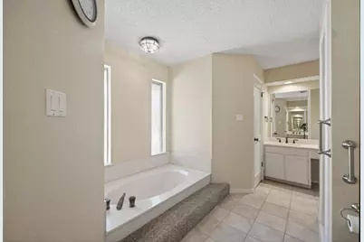 1800 High Vista Court, Fort Worth, TX 76112 - Photo 14