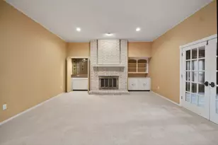 1800 High Vista Ct, Fort Worth, TX 76112 - Photo 8