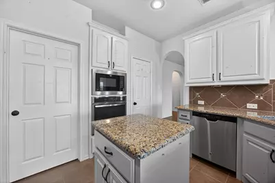 15812 Carlton Oaks Drive, Fort Worth, TX 76177 - Photo 14